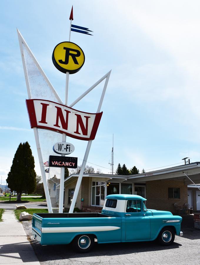 Jr Inn Soda Springs Exterior photo
